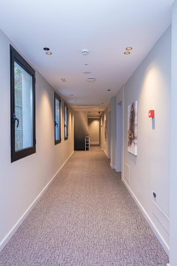 Esbjerg Hotel Vlorë 外观 照片